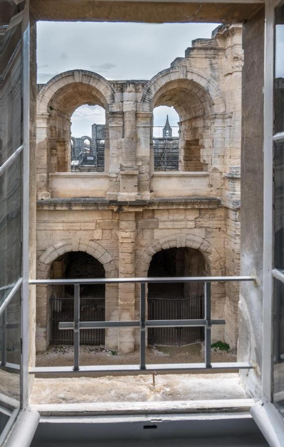 Studio Dans Le Centre Historique D'Arles Apartment Екстериор снимка